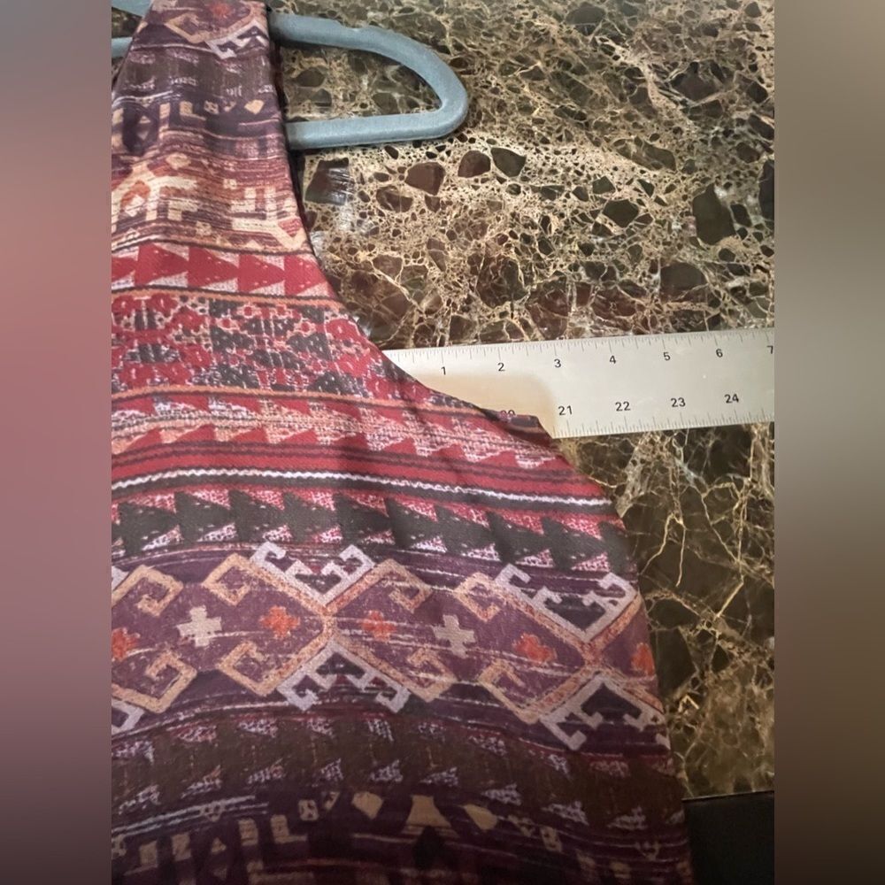 Versatile Aztecasplit Tank Blouse! - image 8